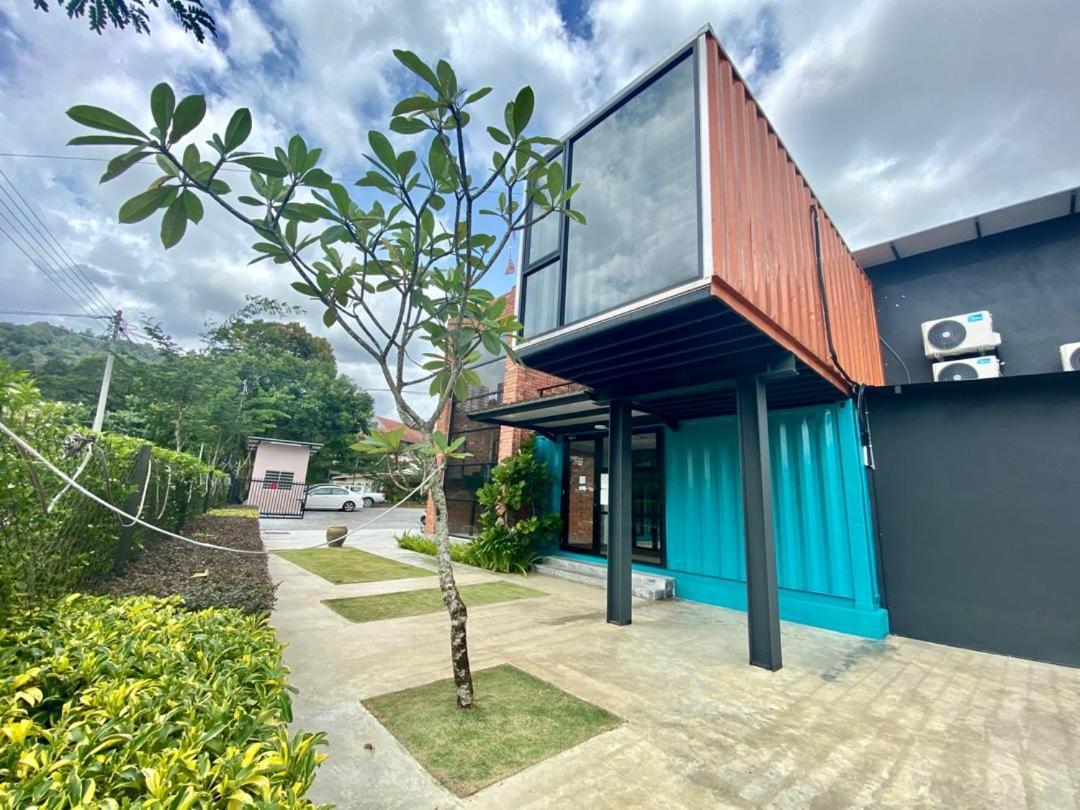 Hotel The Cozytainer Taiping Exterior foto