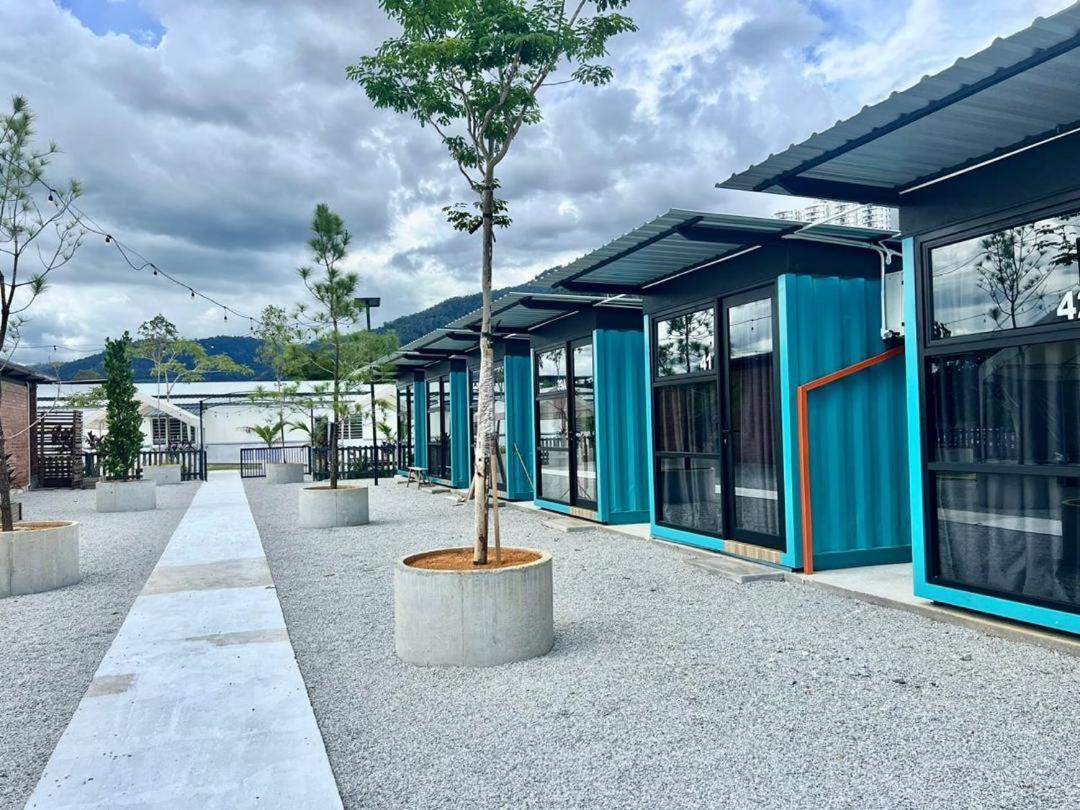 Hotel The Cozytainer Taiping Exterior foto